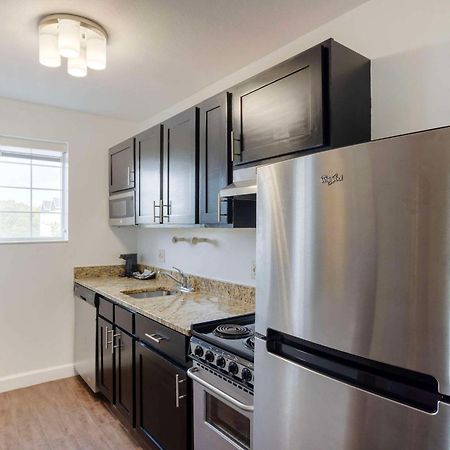 Mainstay Suites Mt Laurel - Philadelphia Маунт Лорел Екстериор снимка