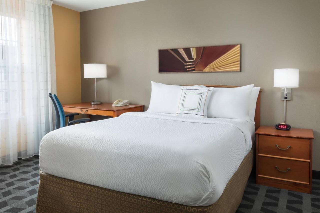 Mainstay Suites Mt Laurel - Philadelphia Маунт Лорел Екстериор снимка